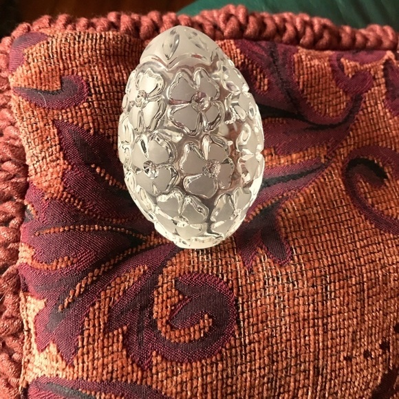 GLASWERKE GERMAN CRYSTAL EGG by Lausitzer Crystal - Picture 1 of 3